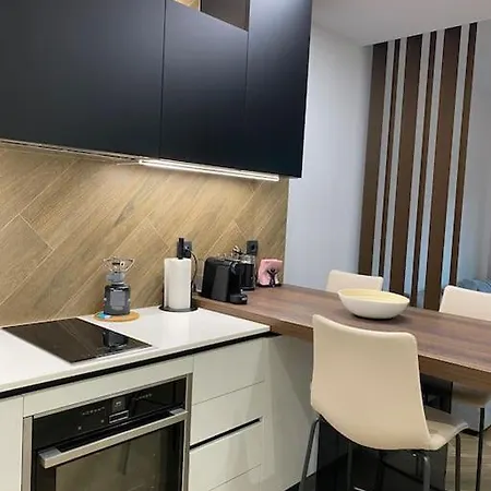 Luxury דירה *