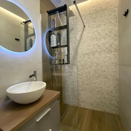 Luxury דירה *